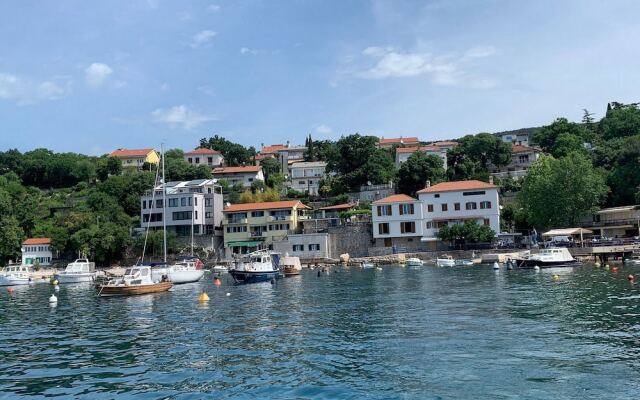 Beach Apartment Kostrena 2