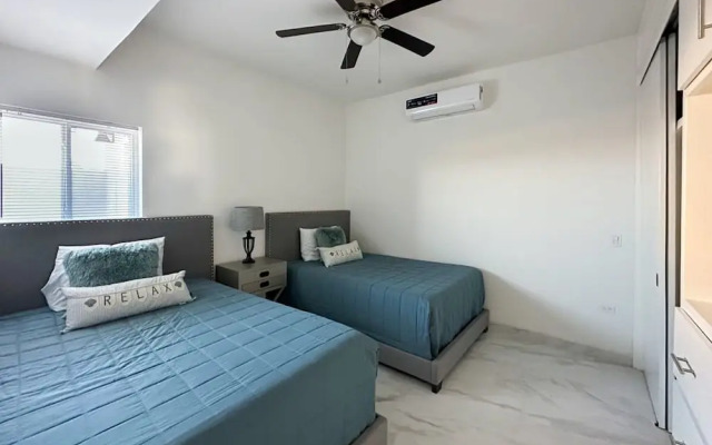 Modern Home in The Exclusivity of Las Conchas