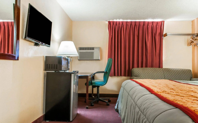 Rodeway Inn Farmington