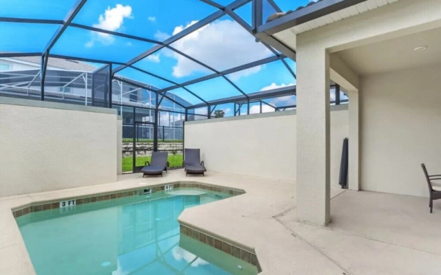 Upscale Champions Gate Townhome - 4 Bed