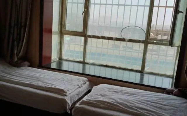 Luntai Bauhinia Hotel