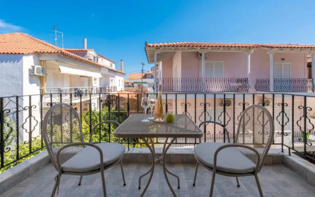 Adonis Hotel