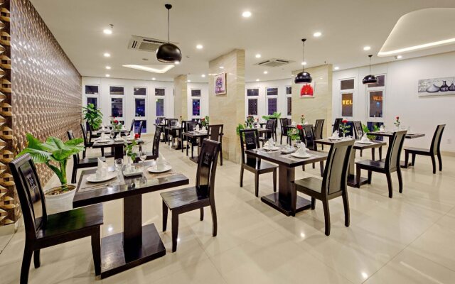 Golden Star Hotel