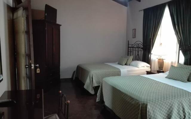 Casa Colonial Bed And Breakfast