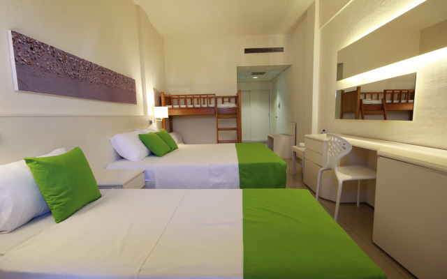 Papouis Protaras Hotel