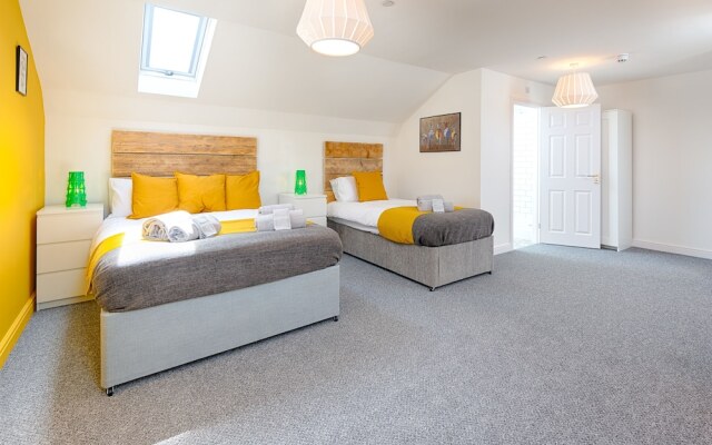 The Nook Close To Swansea Marina