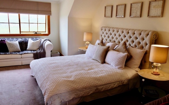 Sherwood Loves – Guest Rooms – Buckland
