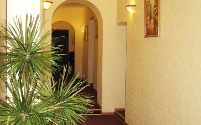 Apartments on Liteynyy