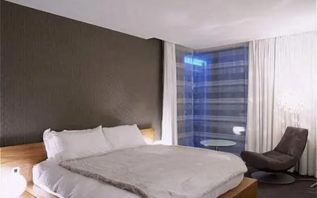 The D Hotel