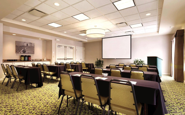 Hilton Garden Inn Akron Canton Airport