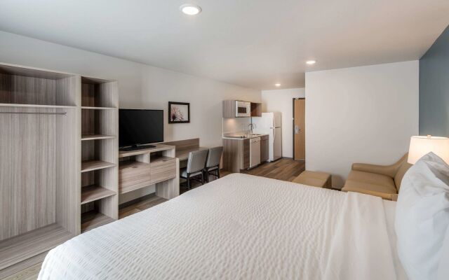 WoodSpring Suites Tri-Cities - Richland