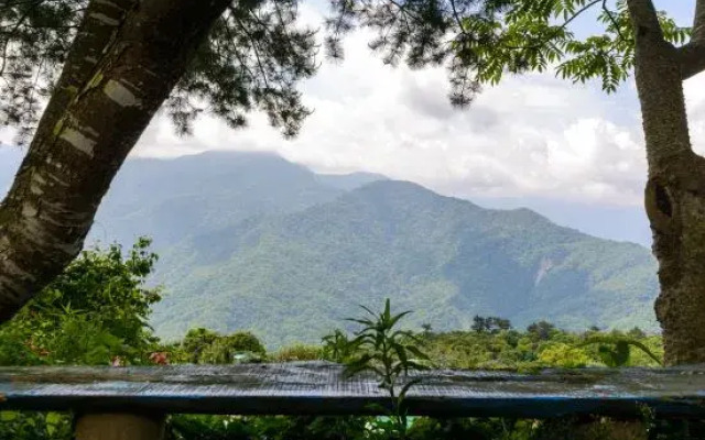 E-Moh Hostel