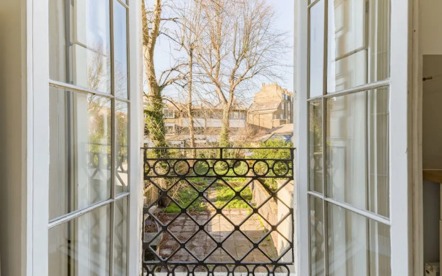 Mornington Crescent Apartments