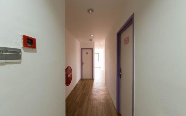 OYO 162 FB Hotel
