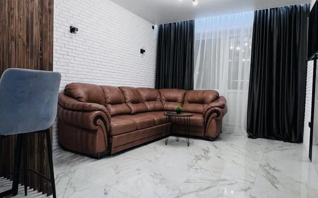 I'm at home on 178B Gorodskaya Street