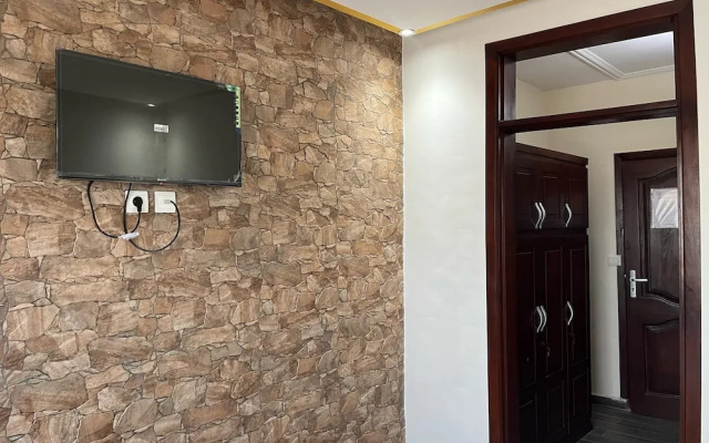 LIVELY HOTEL & Suites
