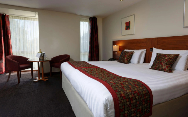 Best Western Kings Manor Hotel