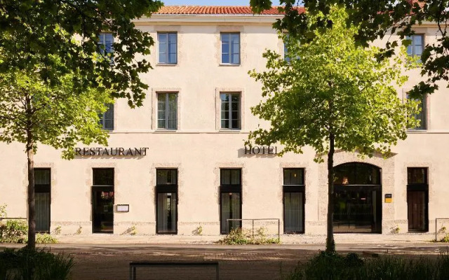 Square Lodge Hotel La Roche Sur Yon - Handwritten Collection