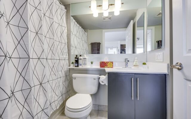 Newly Decorated 2BR Executive Suite - Great View