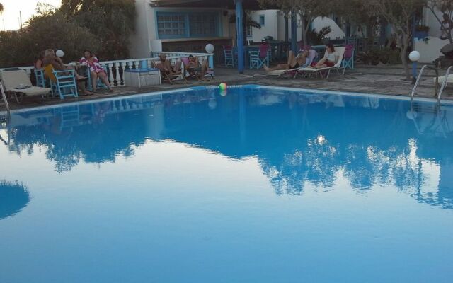 Studio Apartment Perivolos