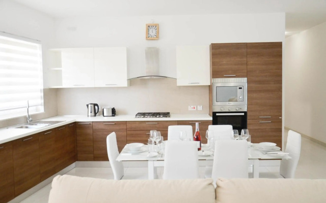 Lorenza Letting Maisonette