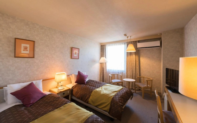 Sky Hotel Uozu