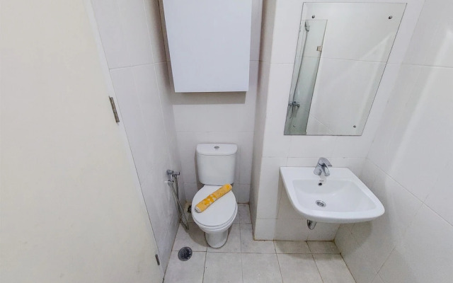 Simply Studio at Tamansari Skylounge Apartment