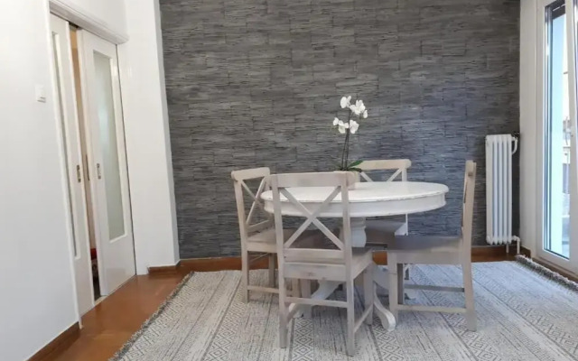 Suite 2 Bedrooms