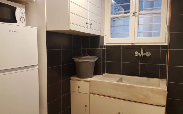Erra - Brown - Athens Center,75m²,3 BD,1 BATH
