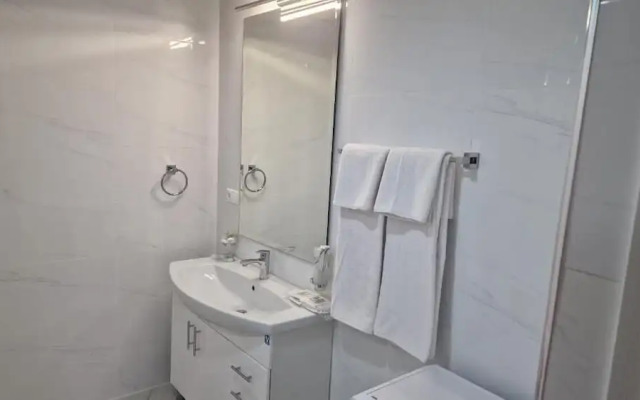 Uparthotel