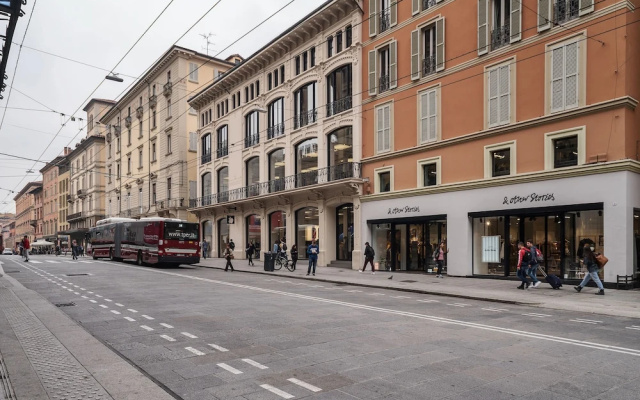 San Petronio Central Studio