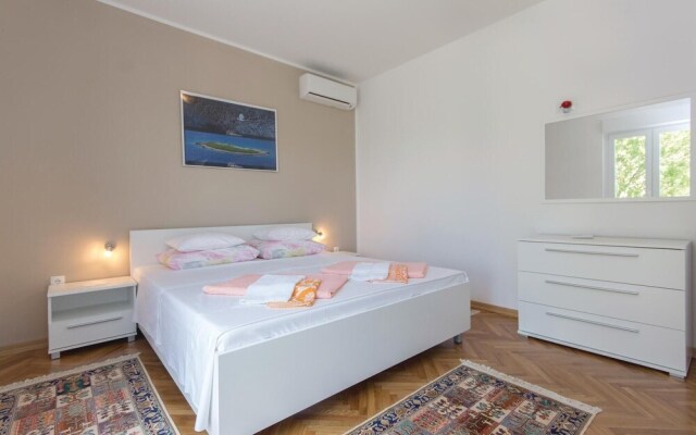 Beautiful Home in Medulin With Wifi and 3 Bedrooms