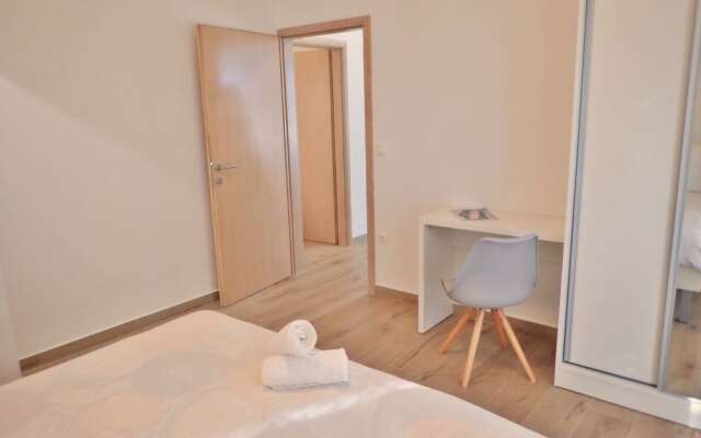 Apartments Danijel-in the Centre of Starigrad
