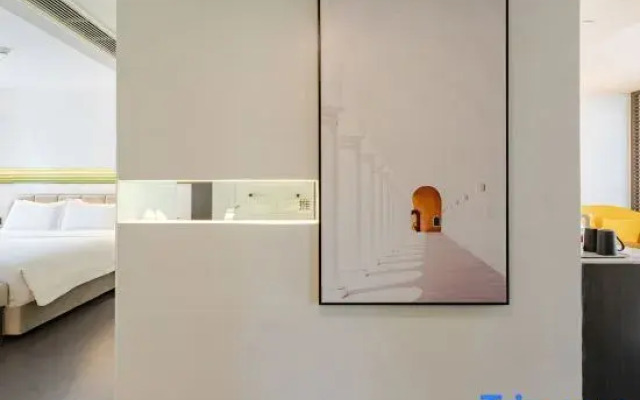 Junkun Hotel(Chengdu Chunxi Road Taikoo Li Store)