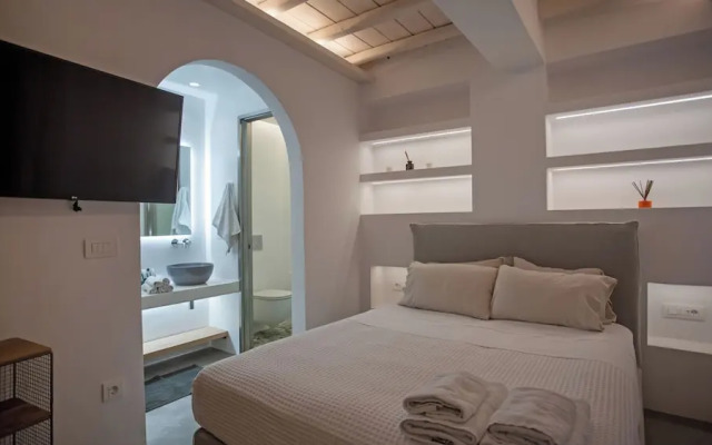 Mykonian Luxury Villa Filyra with Pool