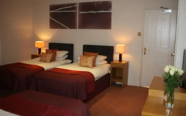 Nanhoron Arms Hotel