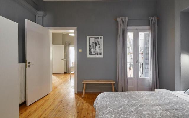 Bright Bright B Central Apartment with Balcony
