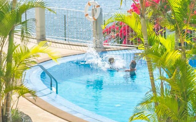 Arcadas Grand Sea View