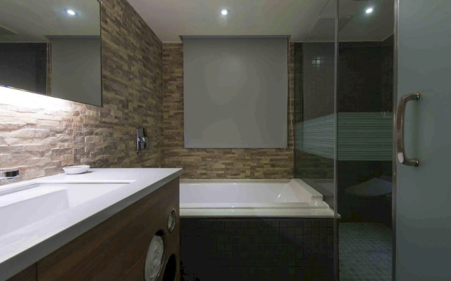 Simple Plus Hotel