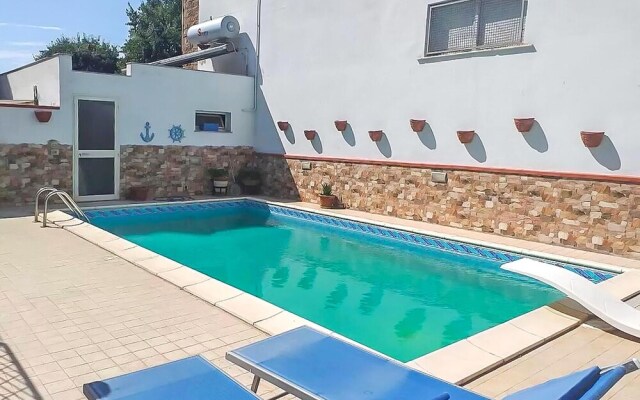 Awesome Apartment in Alghero With 2 Bedrooms