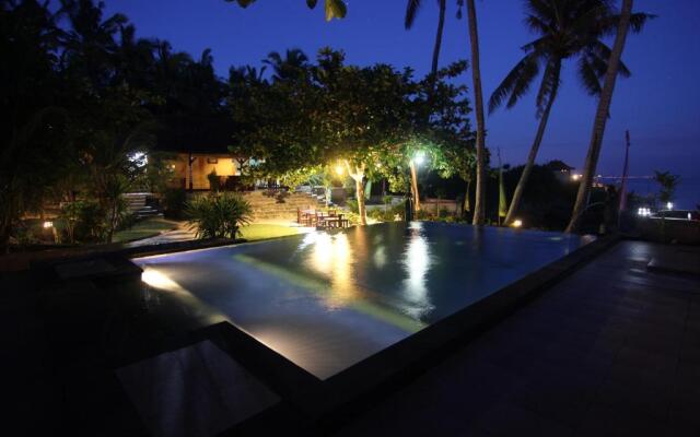 Secret Point Huts