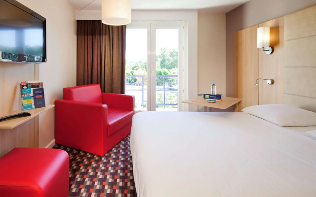 ibis Styles Chinon