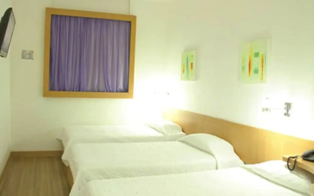 Hotel Mega Polo