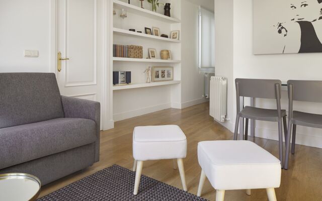 Moneo Apartment by FeelFree Rentals