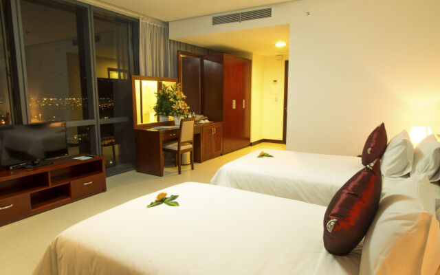 Danang Han River Hotel