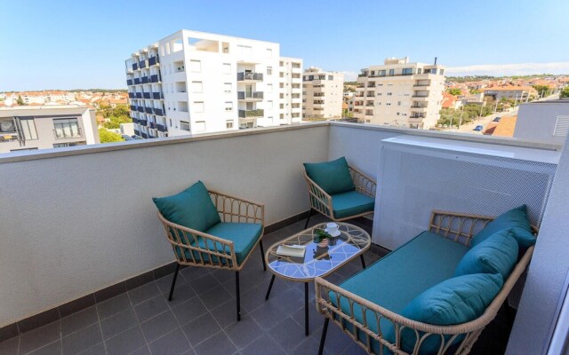 Beautiful Apartment in Zadar With Wifi and 2 Bedrooms