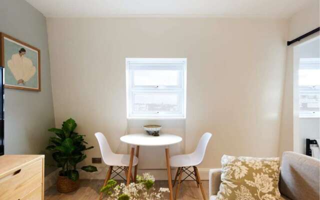 The North Notting Hill Crib Bright 1bdr Flat
