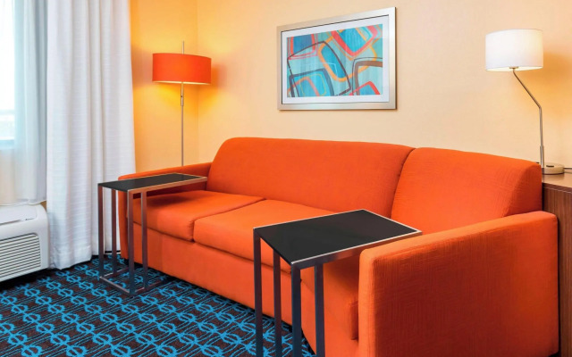 Fairfield Inn & Suites Victoria
