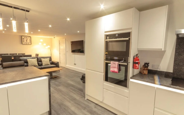 3 Bed- The Regency Suite