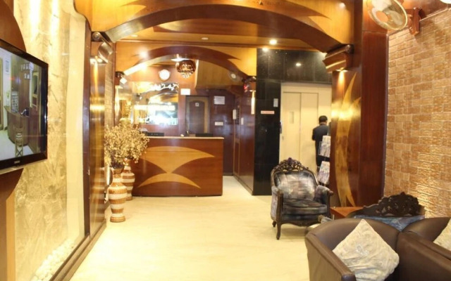 Hotel White House